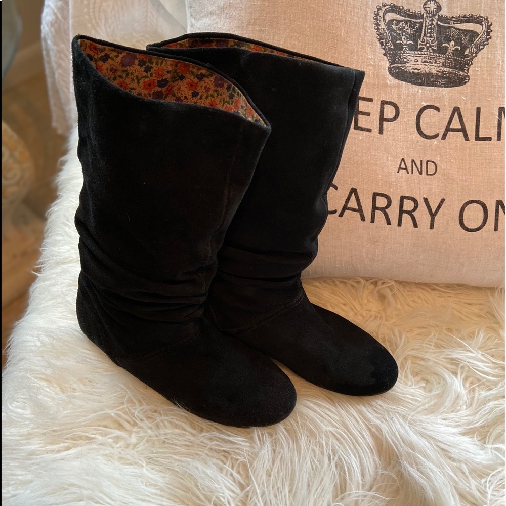 Black Scrunch boots